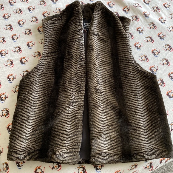 Tart Jackets & Blazers - Tart Acrylic Faux Fur Vest